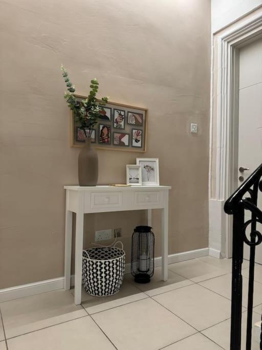 Вилла Townhouse 26 In Sliema, Malta Экстерьер фото