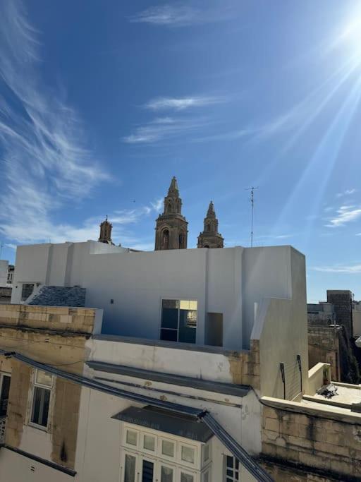 Вилла Townhouse 26 In Sliema, Malta Экстерьер фото