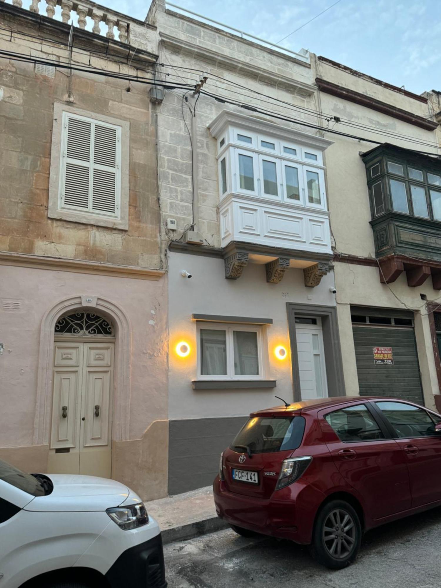 Вилла Townhouse 26 In Sliema, Malta Экстерьер фото