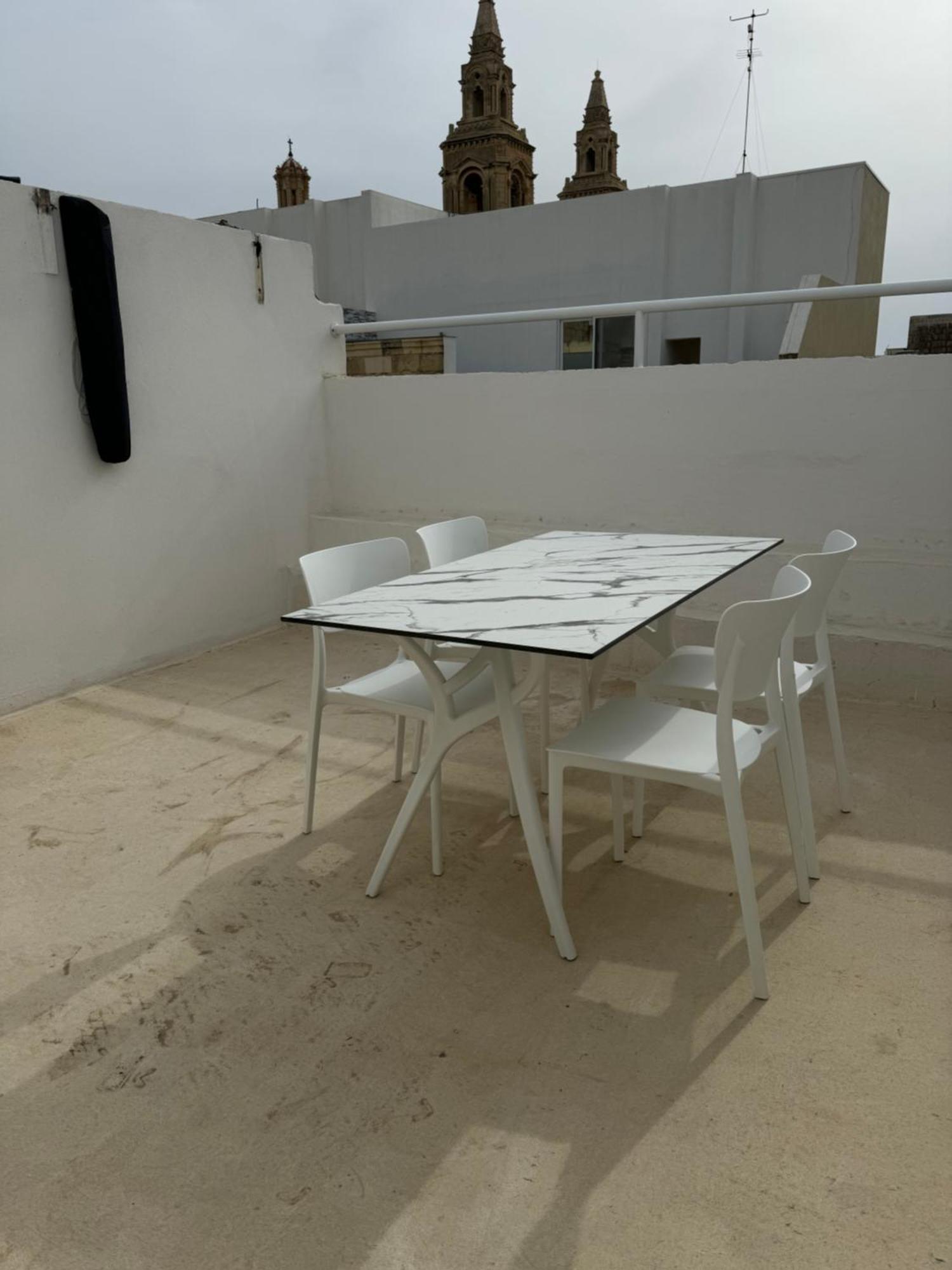 Вилла Townhouse 26 In Sliema, Malta Экстерьер фото